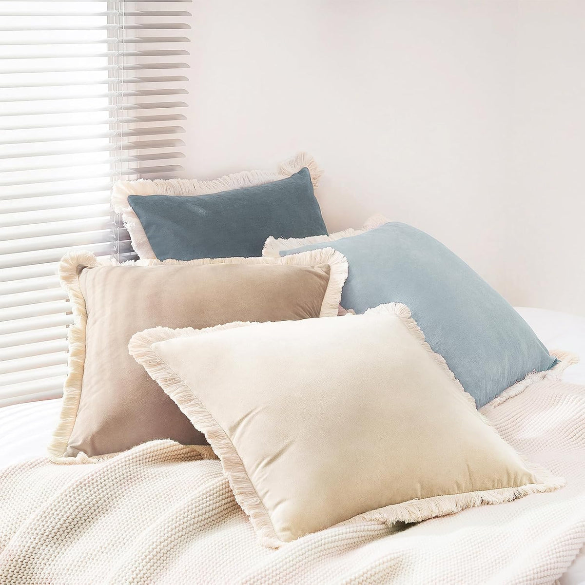 Set of 4 Soft Velvet Decorative Pillow Covers